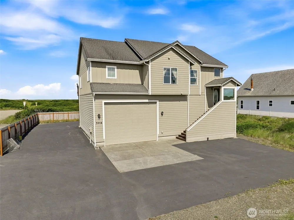 598 Marine View Drive SW Ocean Shores, WA 98569