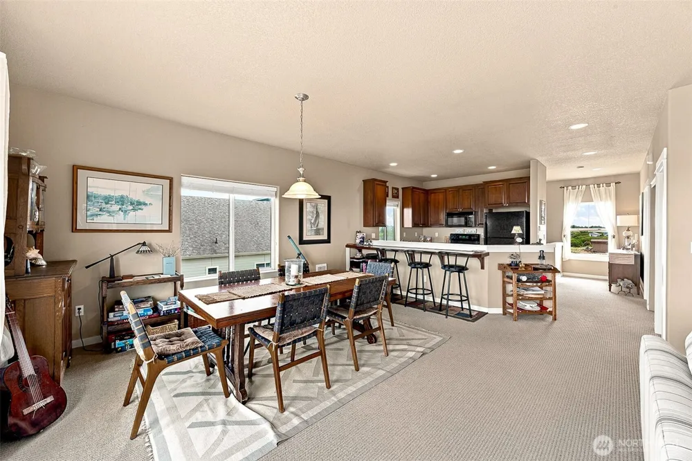598 Marine View Drive SW Ocean Shores, WA 98569