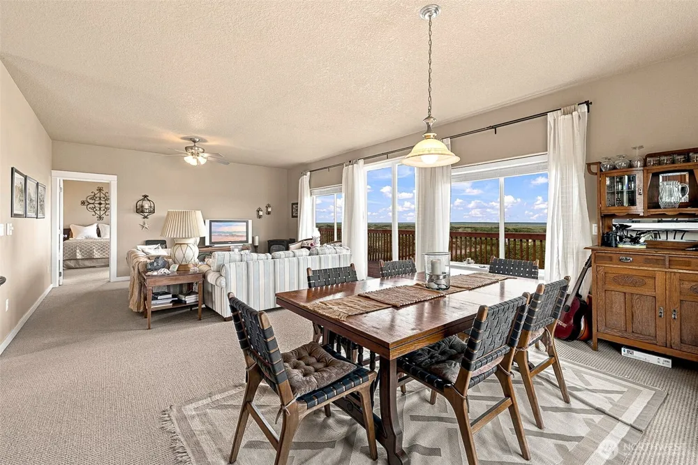 598 Marine View Drive SW Ocean Shores, WA 98569