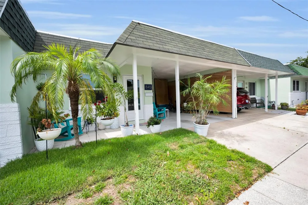 845 SKY LOCH DRIVE S Dunedin, FL 34698