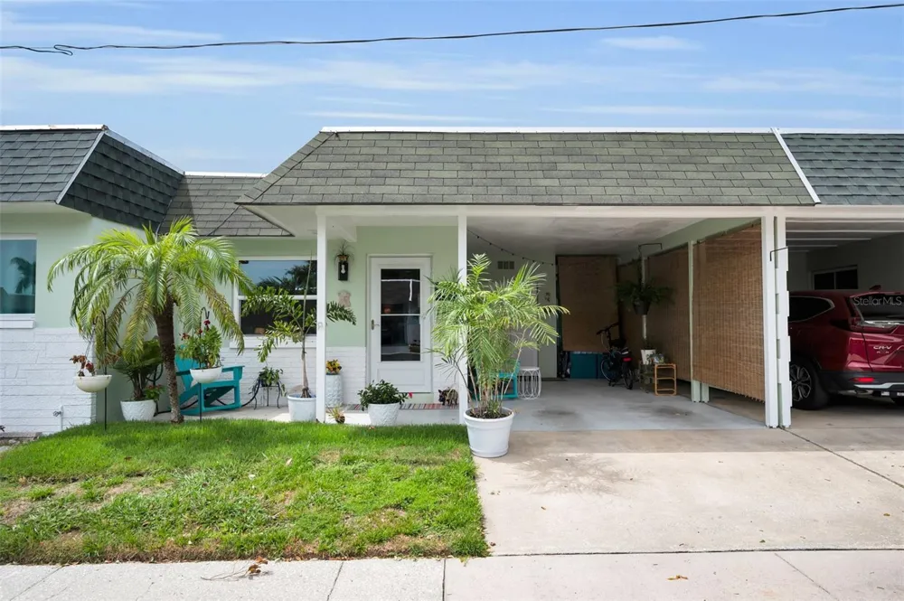 845 SKY LOCH DRIVE S Dunedin, FL 34698