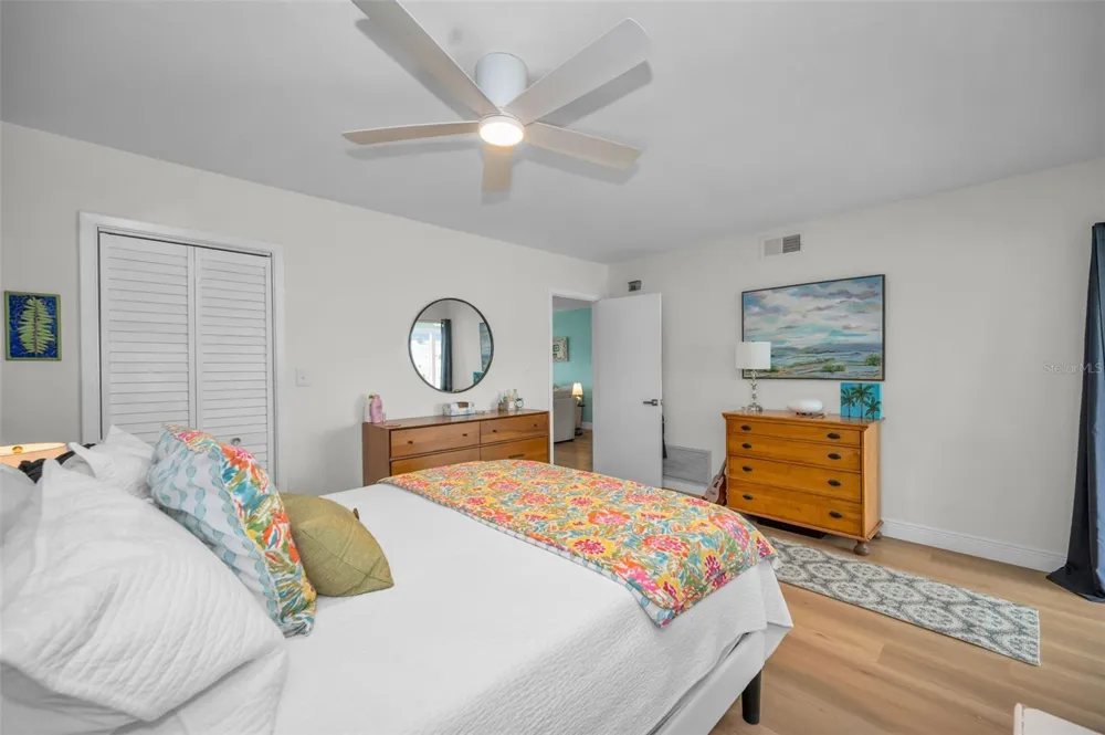 845 SKY LOCH DRIVE S Dunedin, FL 34698