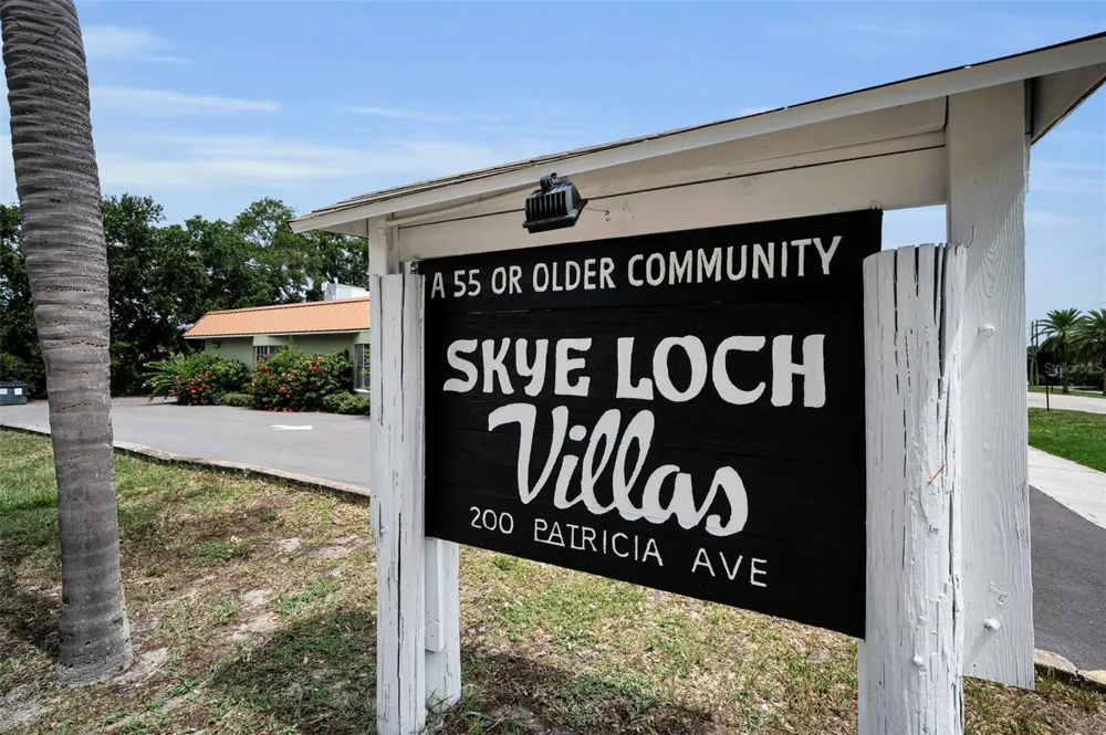 845 SKY LOCH DRIVE S Dunedin, FL 34698
