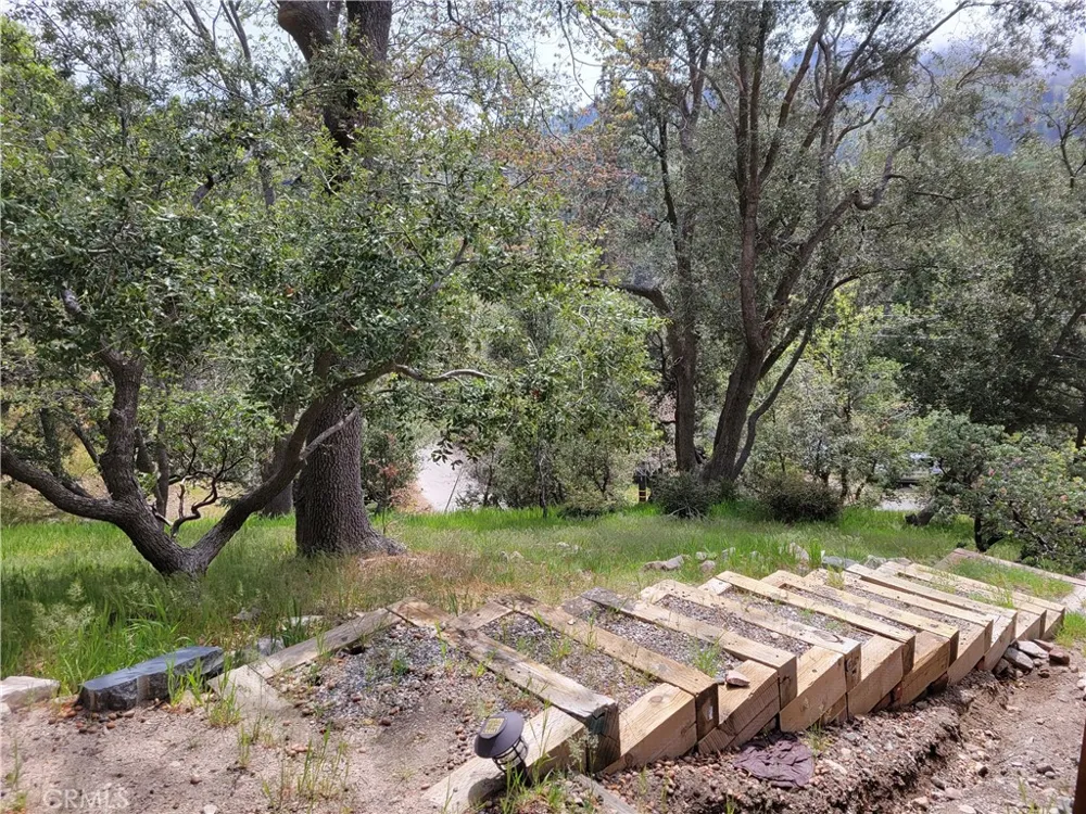 177 Craghill Cedar Glen, CA 92321