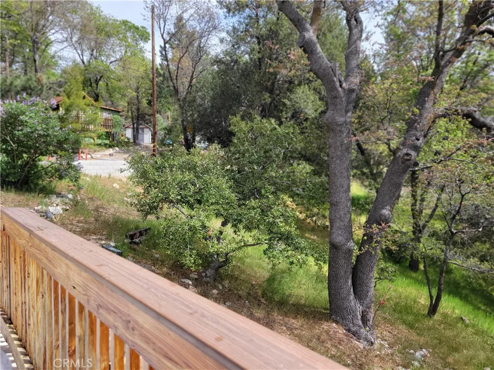 177 Craghill Cedar Glen, CA 92321