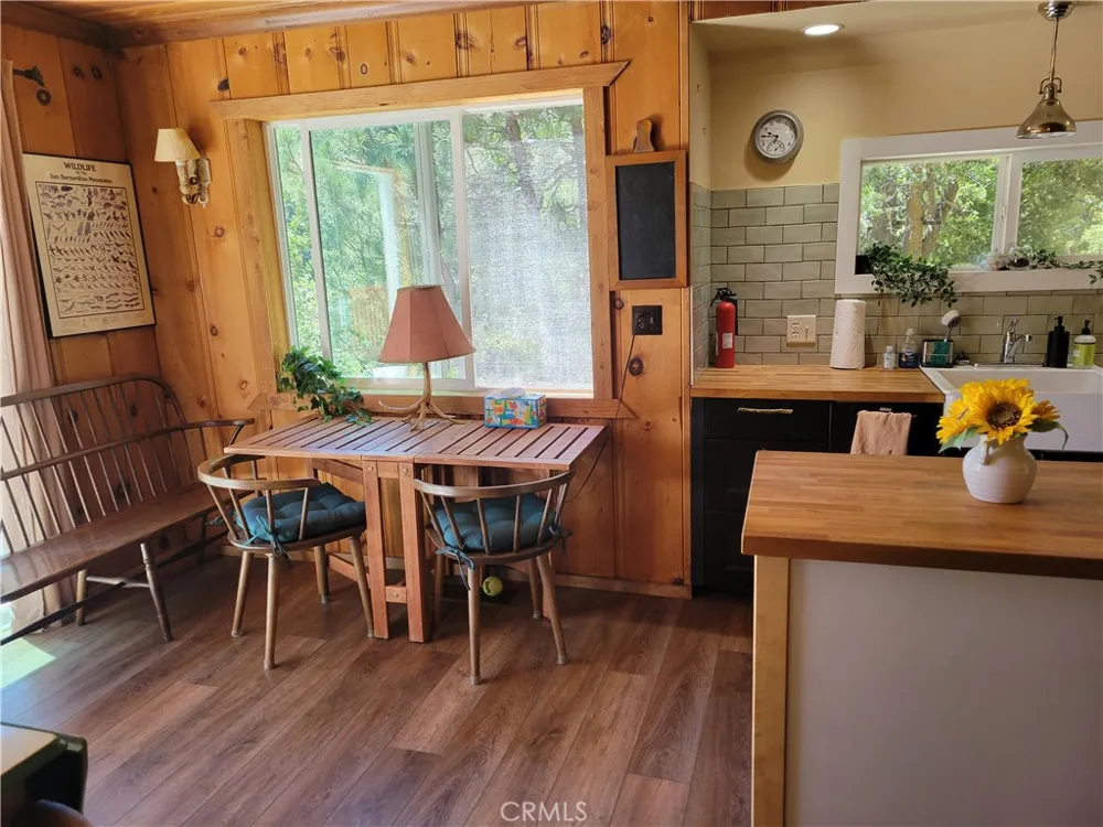 177 Craghill Cedar Glen, CA 92321