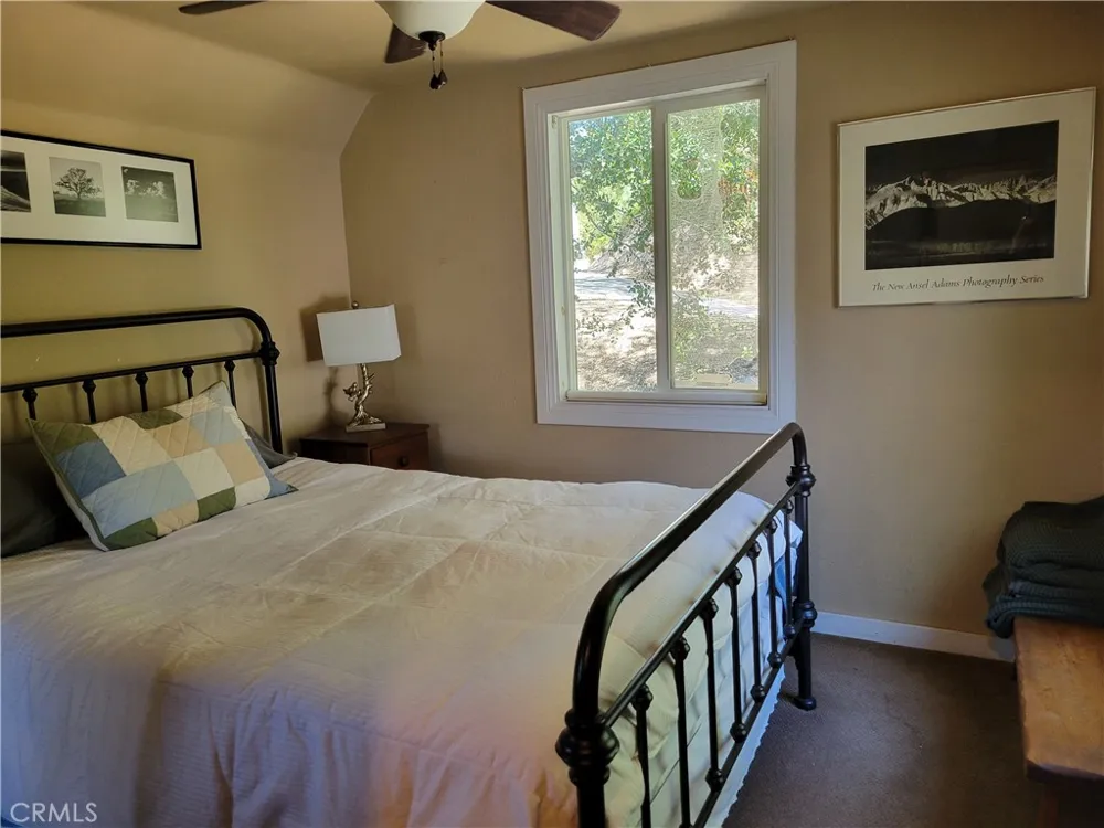 177 Craghill Cedar Glen, CA 92321