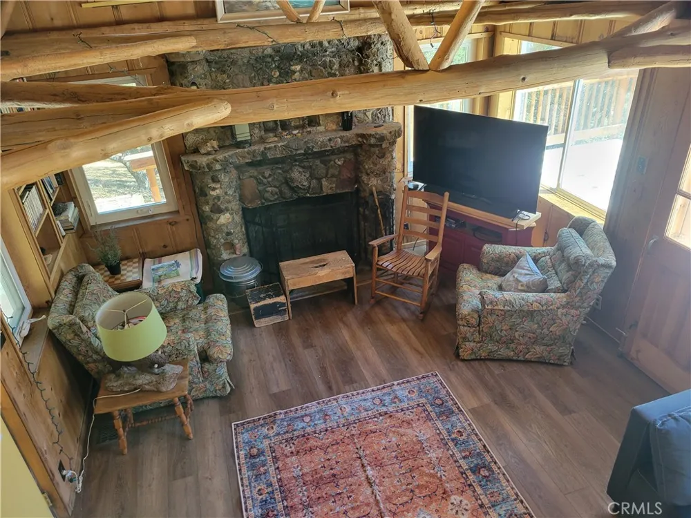 177 Craghill Cedar Glen, CA 92321