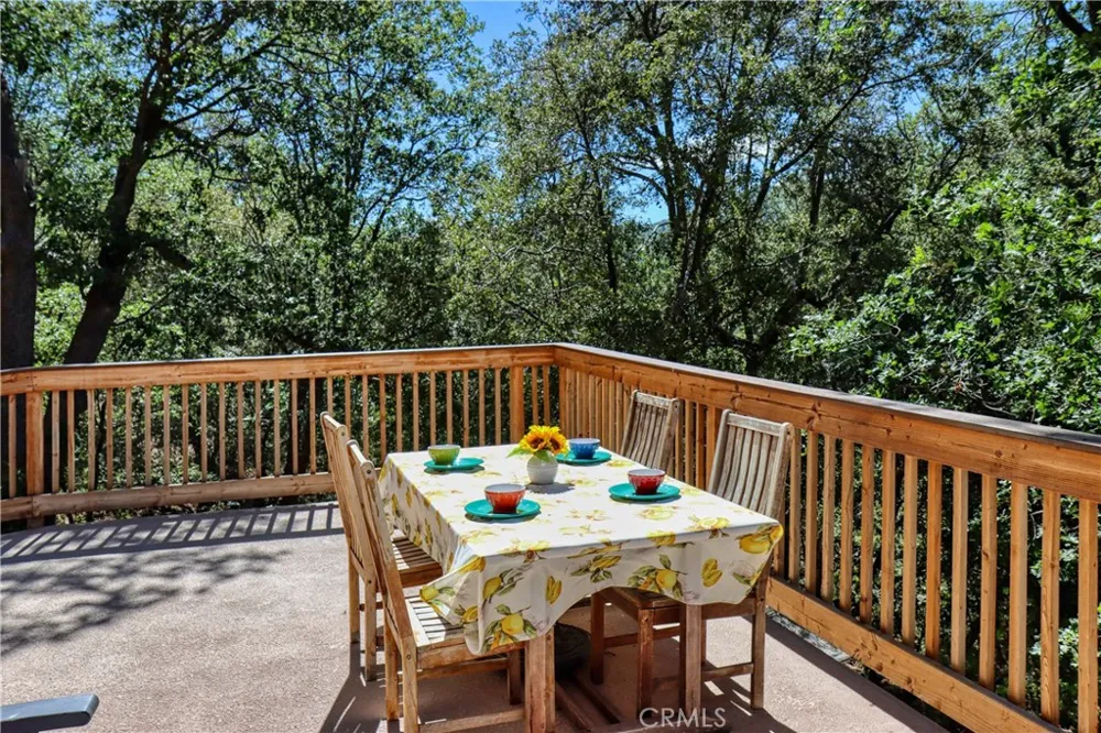 177 Craghill Cedar Glen, CA 92321