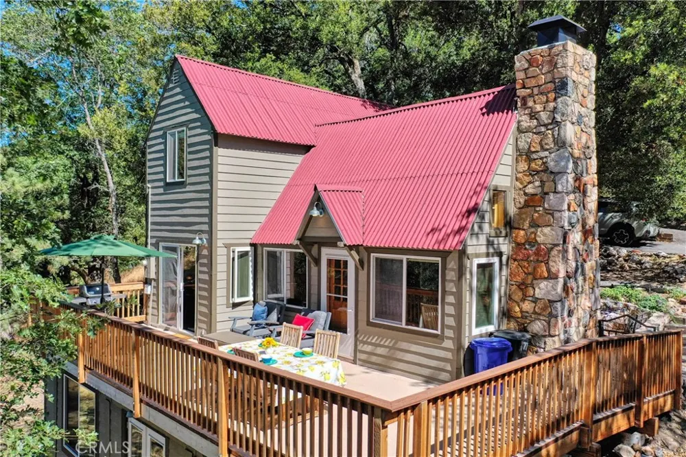 177 Craghill Cedar Glen, CA 92321