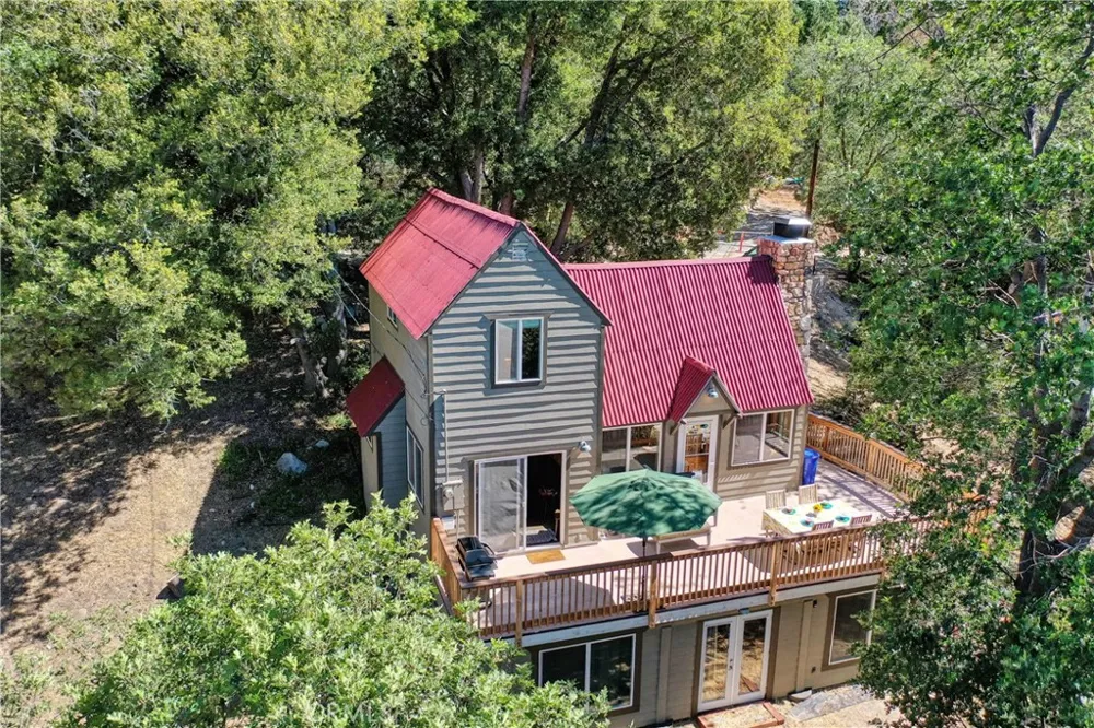177 Craghill Cedar Glen, CA 92321