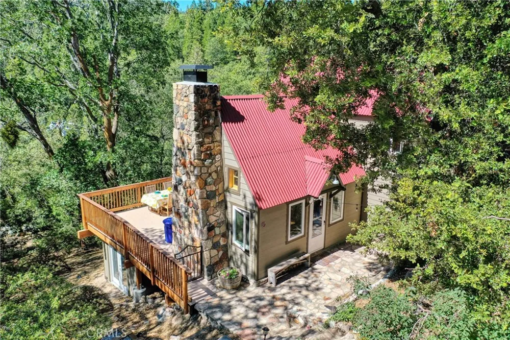 177 Craghill Cedar Glen, CA 92321