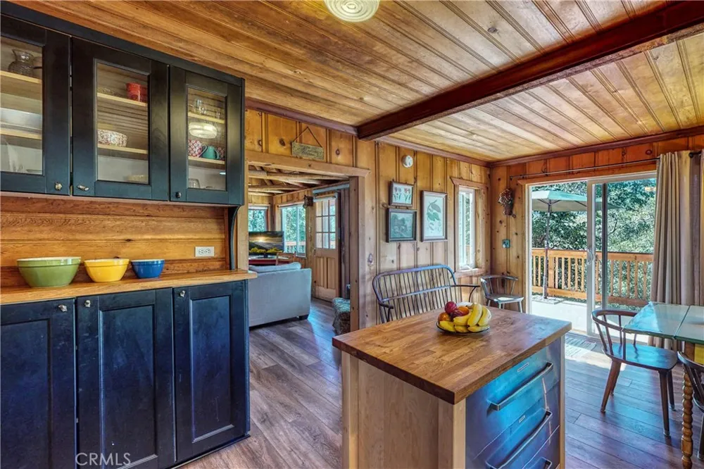 177 Craghill Cedar Glen, CA 92321