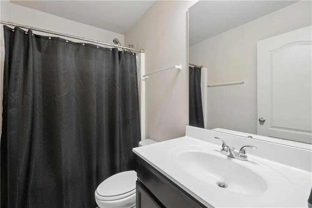 2889 Cooper Brook Drive Snellville, GA 30078