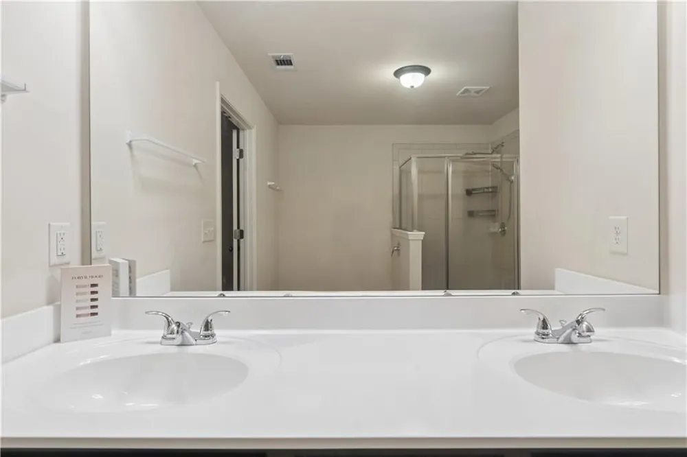2889 Cooper Brook Drive Snellville, GA 30078
