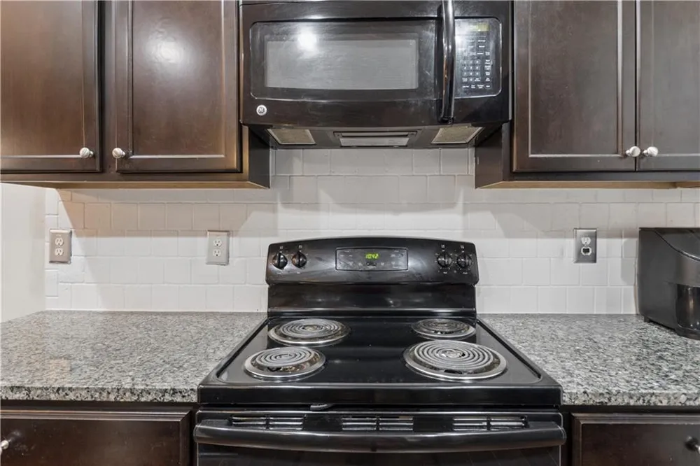 2889 Cooper Brook Drive Snellville, GA 30078