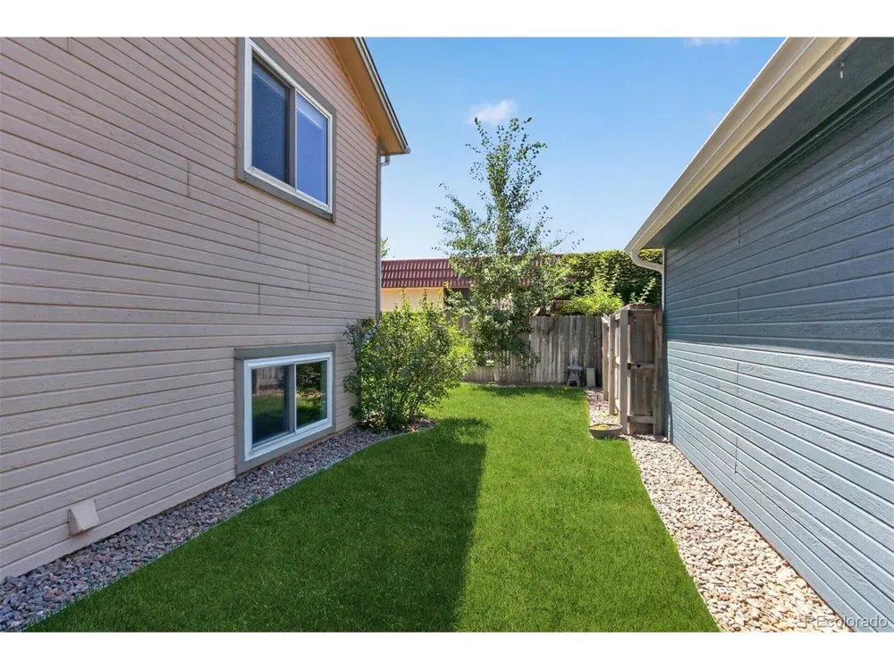 12816 E Wyoming Circle Aurora, CO 80012