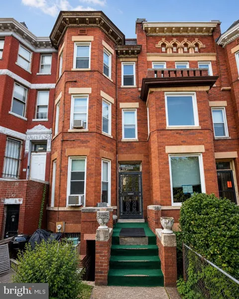 1131 GIRARD STREET NW