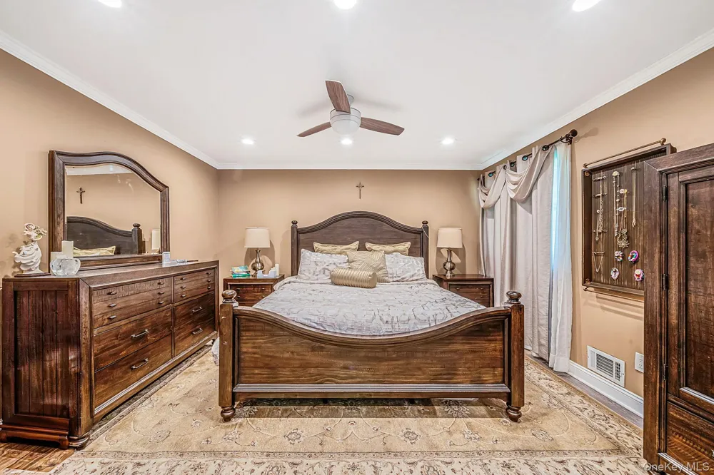 14 Antler Lane South Setauket, NY 11720