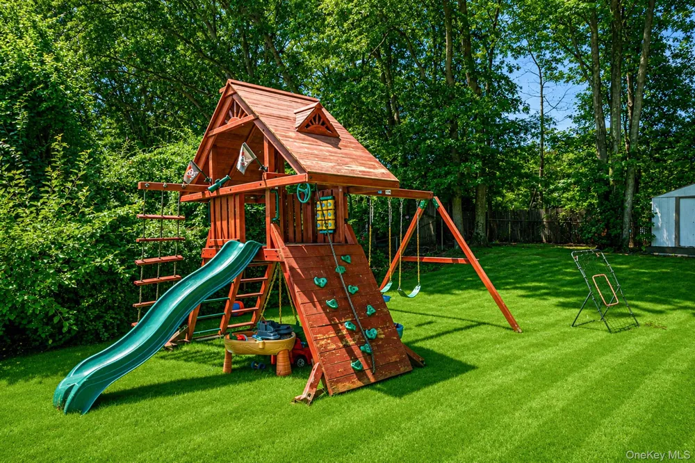 14 Antler Lane South Setauket, NY 11720