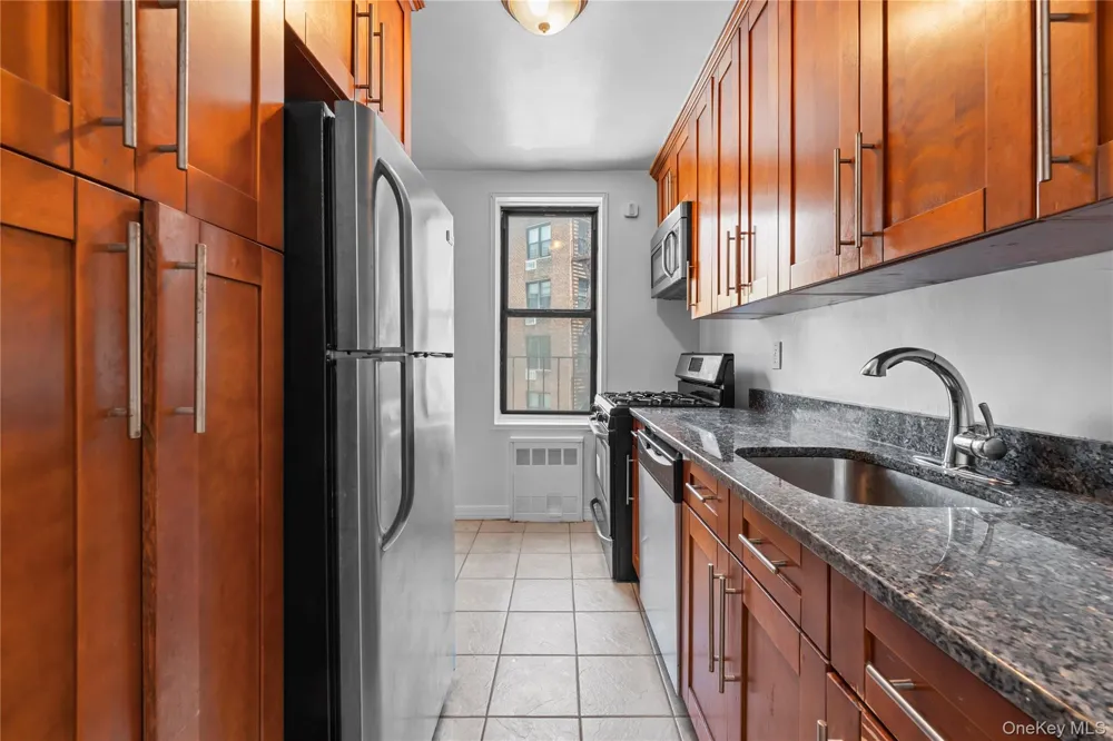 100-25 Queens Boulevard #4JJ Forest Hills, NY 11375