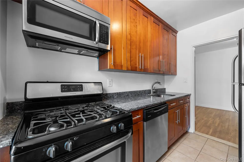 100-25 Queens Boulevard #4JJ Forest Hills, NY 11375
