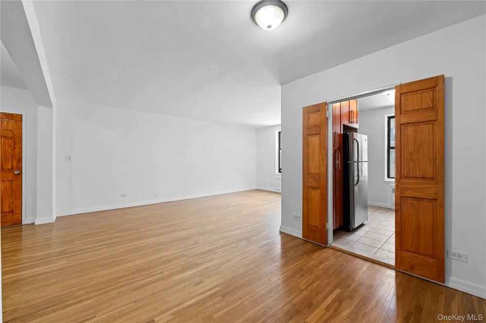 100-25 Queens Boulevard #4JJ Forest Hills, NY 11375
