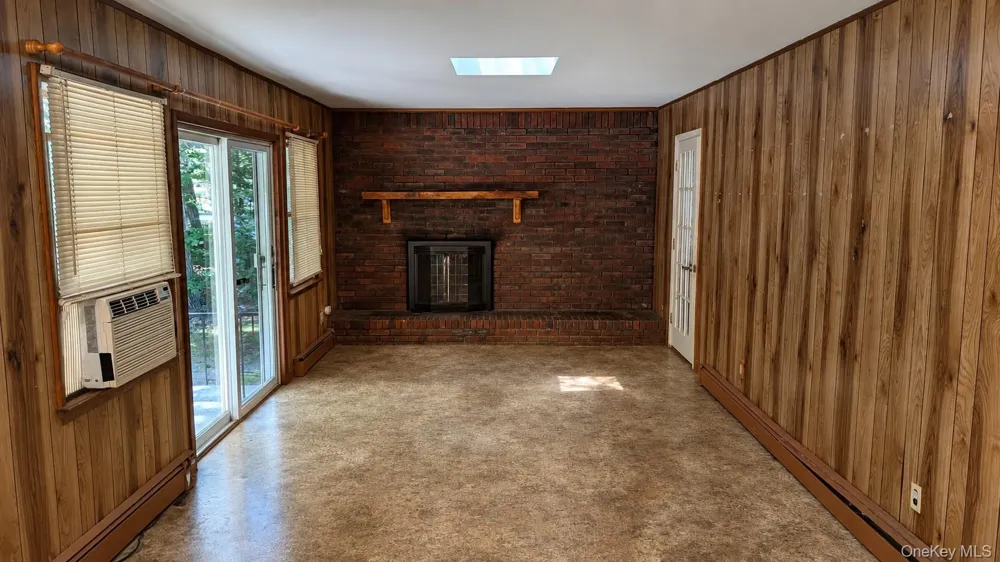 14 Tall Tree Lane Rocky Point, NY 11778