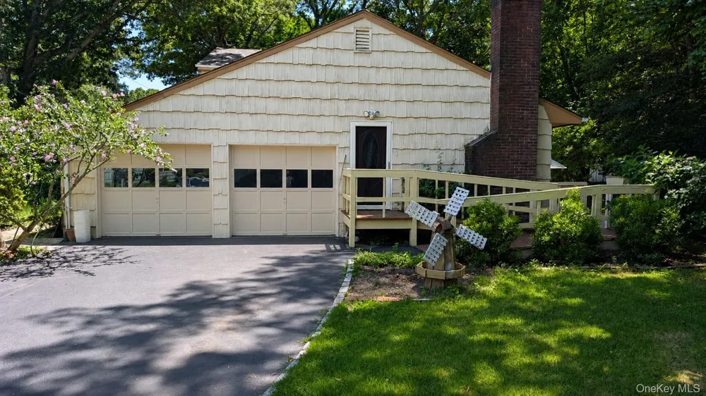 14 Tall Tree Lane Rocky Point, NY 11778