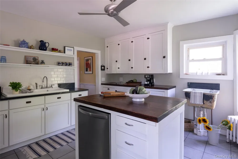228 Main Street Germantown, NY 12526