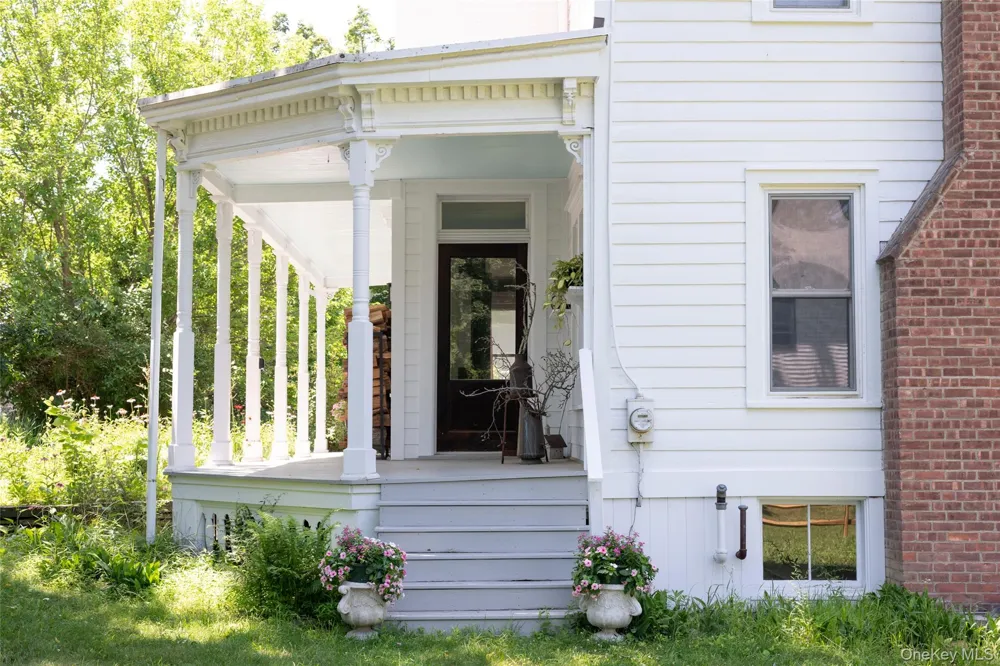 228 Main Street Germantown, NY 12526