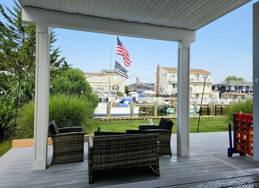 2706 Peconic Avenue Seaford, NY 11783