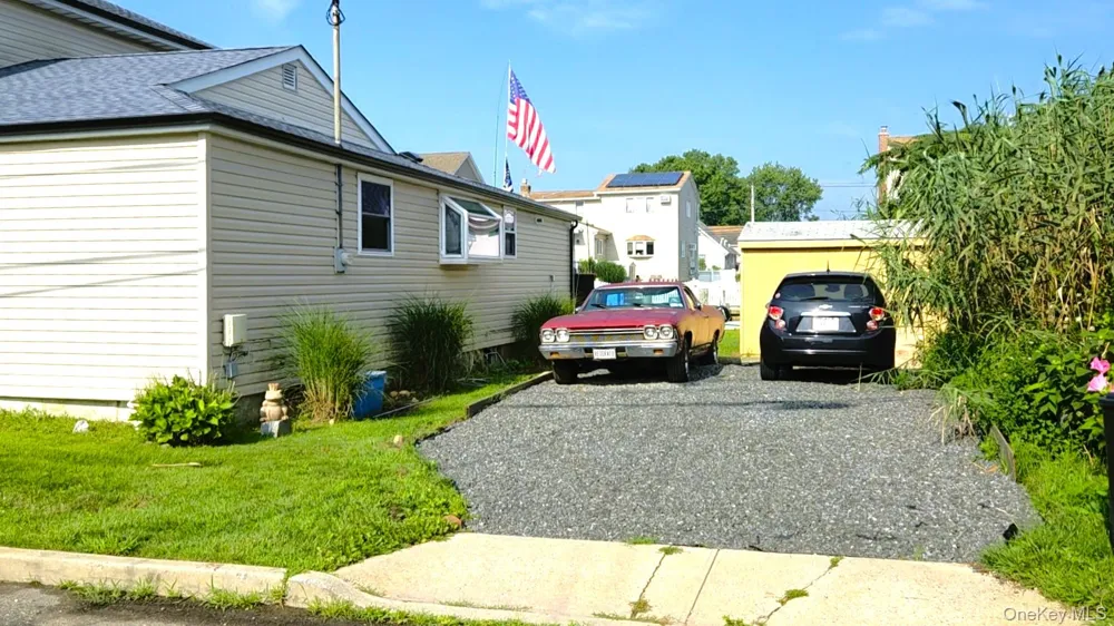 2706 Peconic Avenue Seaford, NY 11783
