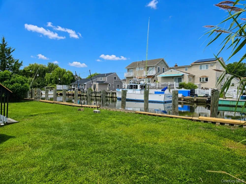2706 Peconic Avenue Seaford, NY 11783