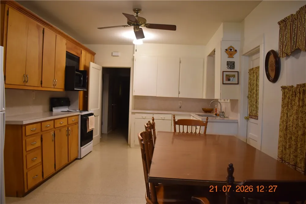 311 E. Kenedy Ave Kingsville, TX 78363