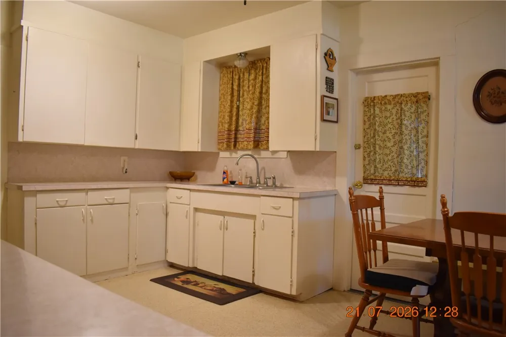 311 E. Kenedy Ave Kingsville, TX 78363