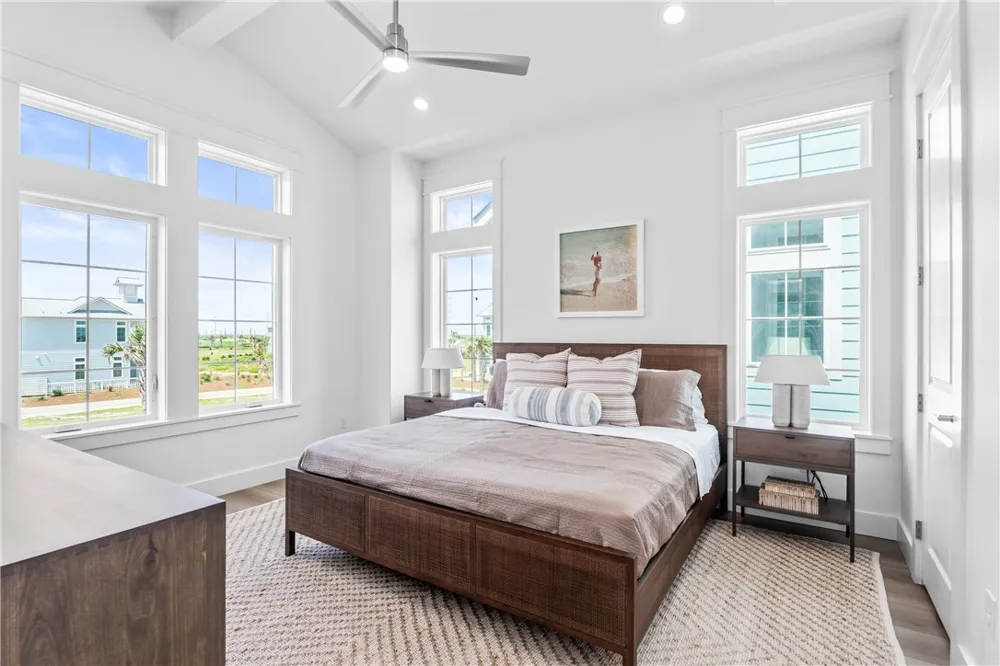 205 Horse Tail Lane Port Aransas, TX 78373