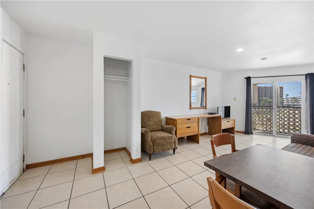 4301 Gulfbreeze Boulevard Corpus Christi, TX 78402