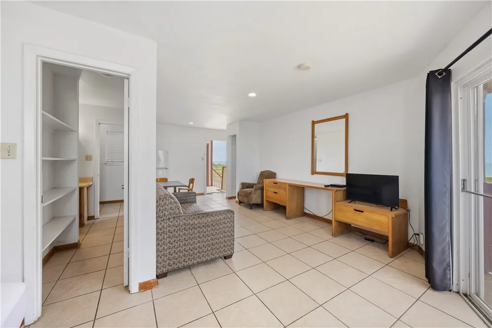 4301 Gulfbreeze Boulevard Corpus Christi, TX 78402