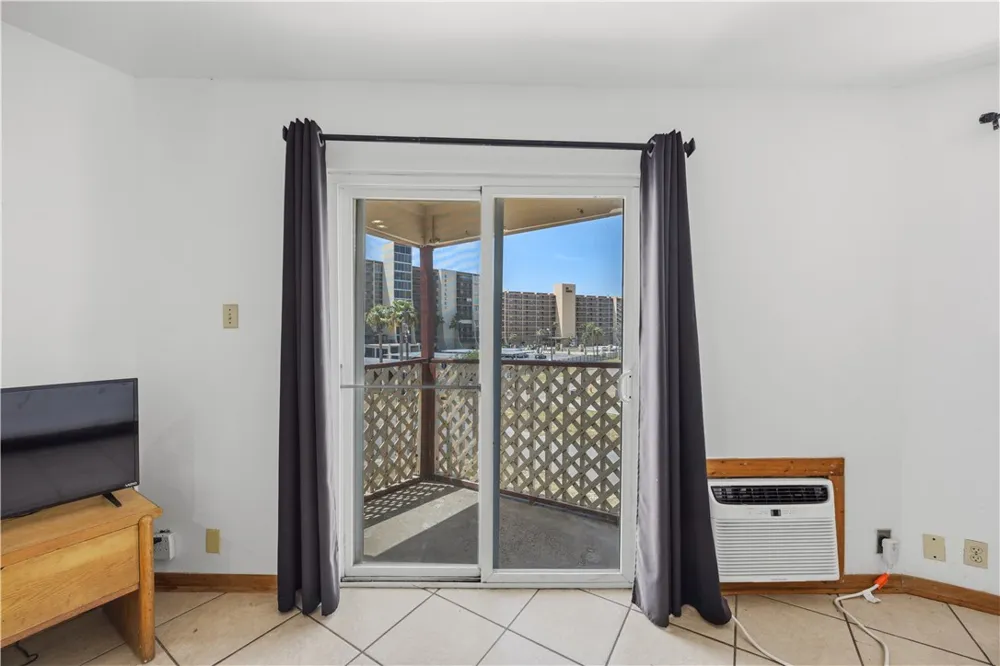 4301 Gulfbreeze Boulevard Corpus Christi, TX 78402