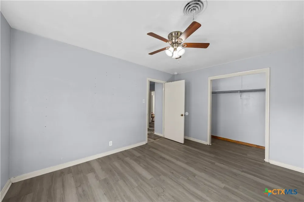 901 Main Street West, TX 76691