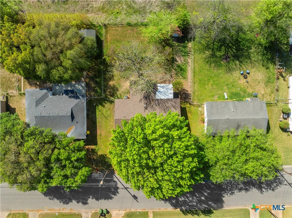 901 Main Street West, TX 76691