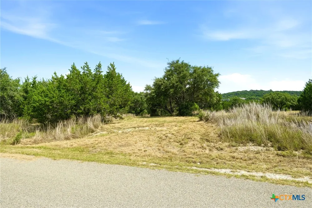 100 Bobcat Cir. Bertram, TX 78605