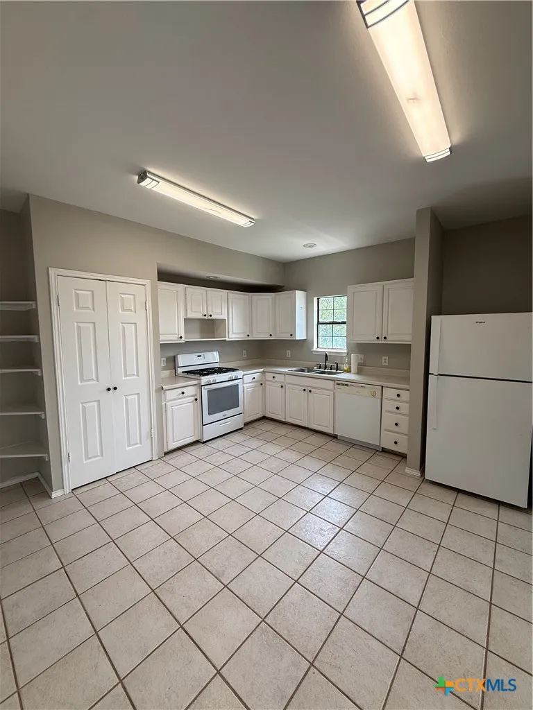 19959 Fm 306 #A Canyon Lake, TX 78133