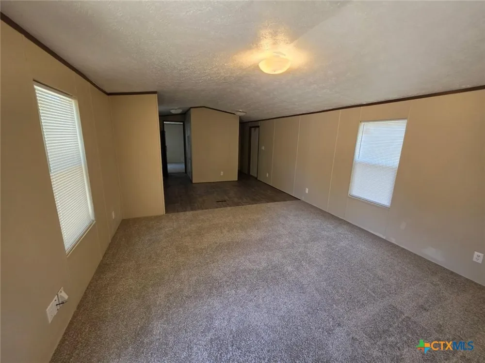 209 Olive El Campo, TX 77437