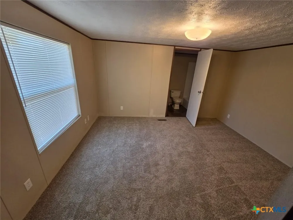 209 Olive El Campo, TX 77437