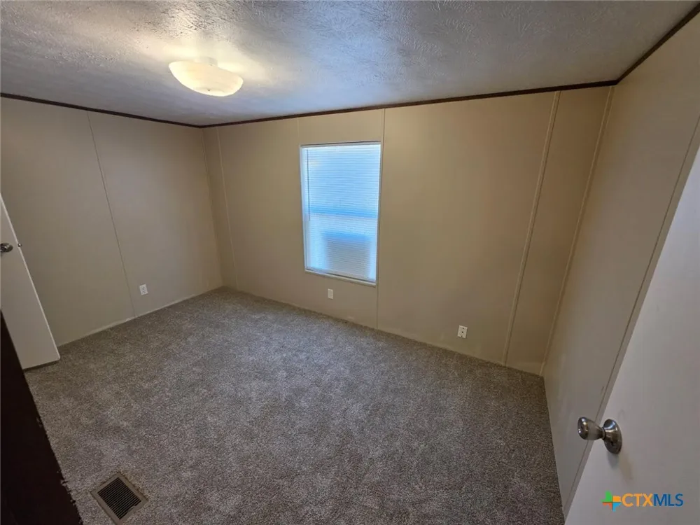 209 Olive El Campo, TX 77437