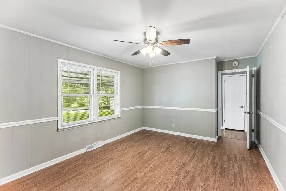 950 Fairlane Dr Lewisburg, TN 37091