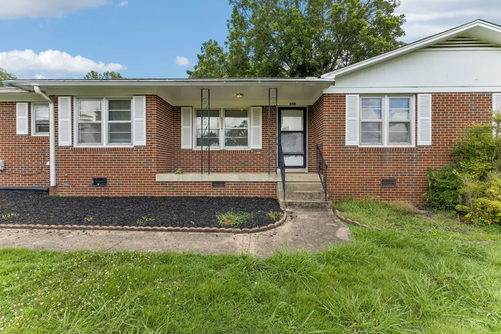 950 Fairlane Dr Lewisburg, TN 37091