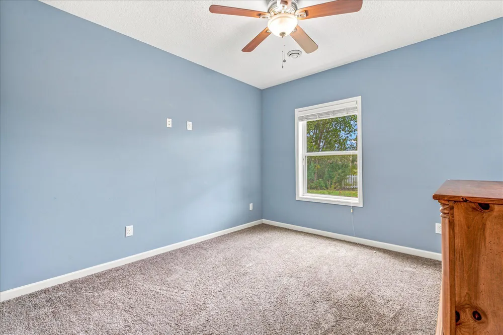 22508 Zion Parkway NW Oak Grove, MN 55005